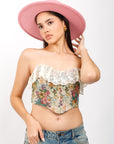 Top bandeau con volantes y estampado floral